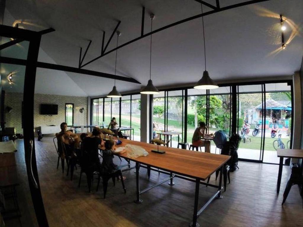 Monkey Dive Hostel Khaolak Khao Lak Exteriör bild